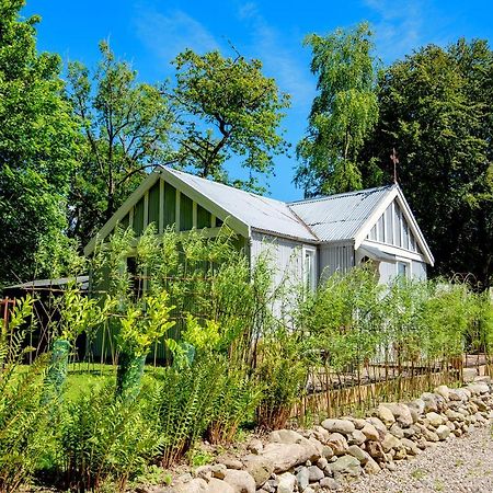 Tin Cabin In Peaceful Angus Glen Glenogil Exterior foto